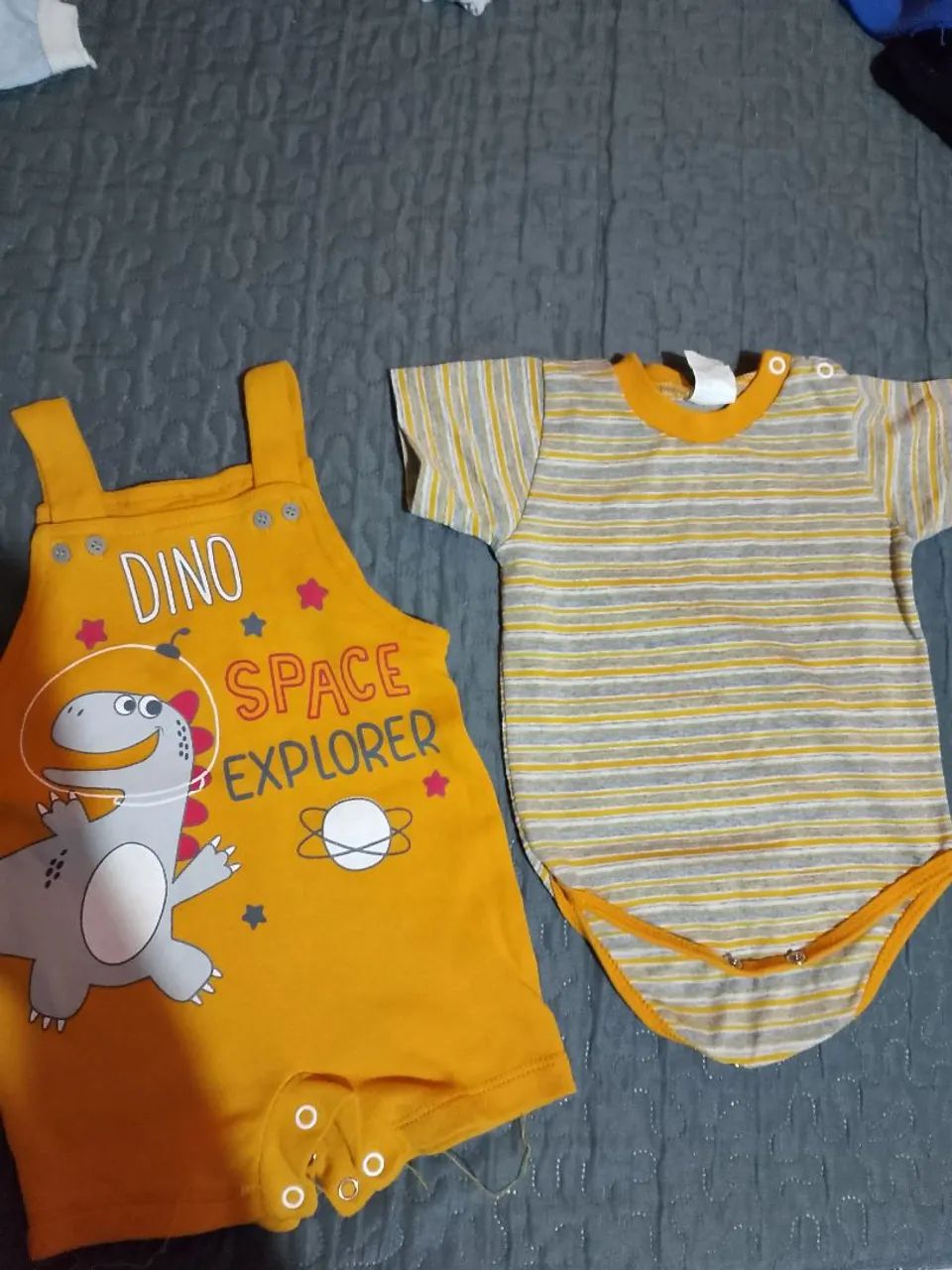 Conjunto Bebê - Camiseta e Shorts - Tamanho P - Foto 6