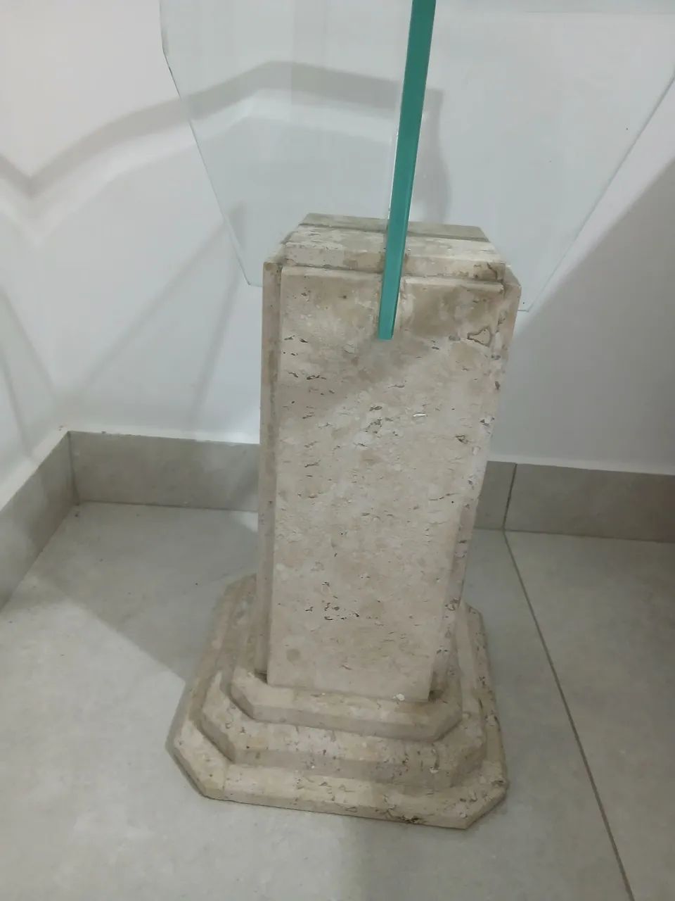 Mesa de centro em vidro e mármore - Foto 3