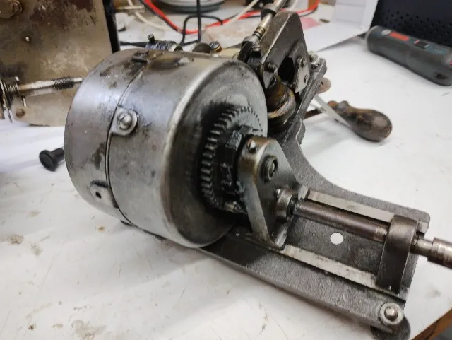motor para toca disco a corda antigo