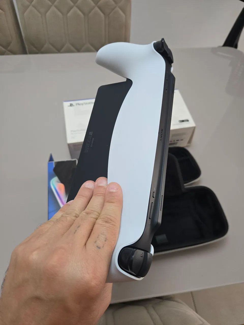 Playstation Portal Com case, dock e pelicula - Foto 4