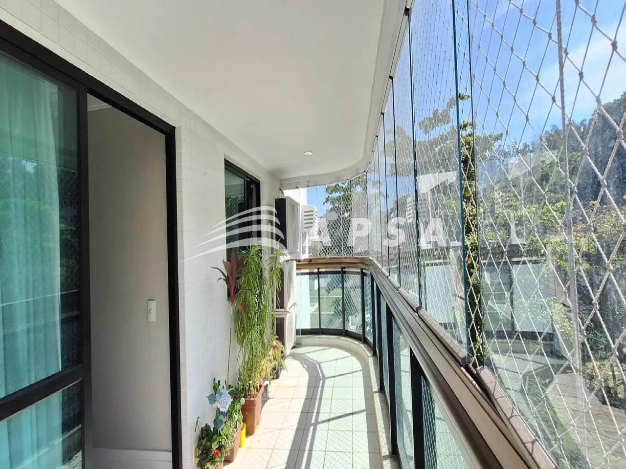 ÓTIMO APARTAMENTO DE 04 QUARTOS, NA RUA GEMINIANO DE GÓIS, PARA ALUGUEL. O IMÓVEL POSSUI 1