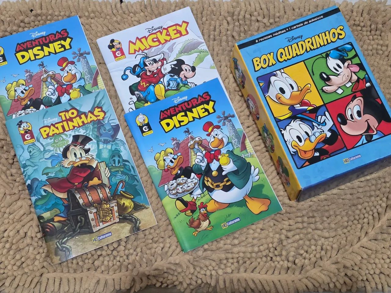 Kit box de livros da Disney. 
