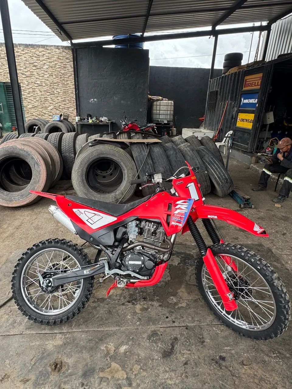 CRF 230 cheia de acessórios  - Foto 2