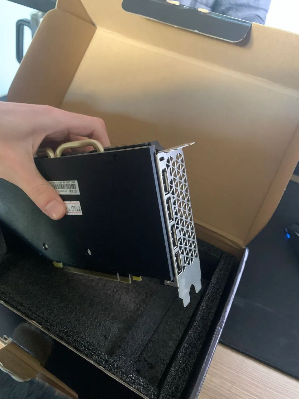 RX 580 8GB (COM DEFEITO) - Foto 4