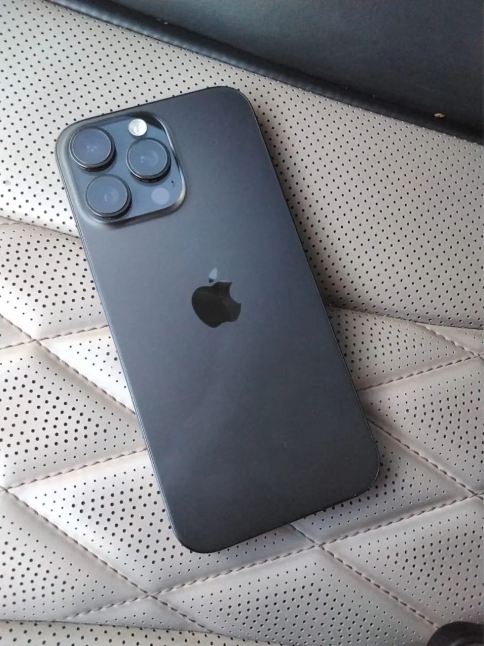 iPhone 16 pro Max  - Foto 2