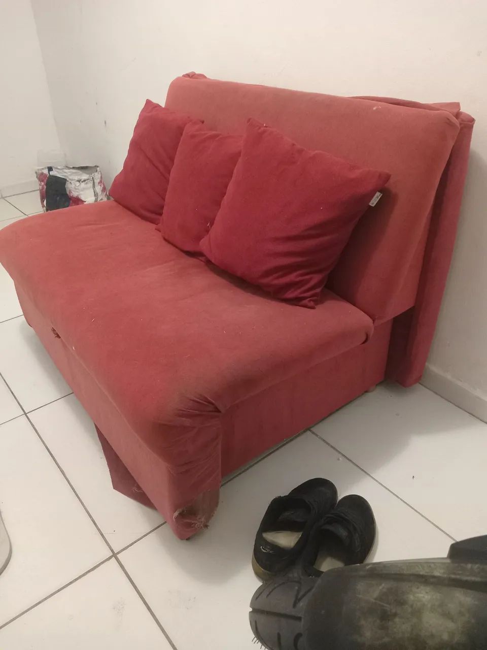 Vendo sofá, ele vira cama. - Foto 2
