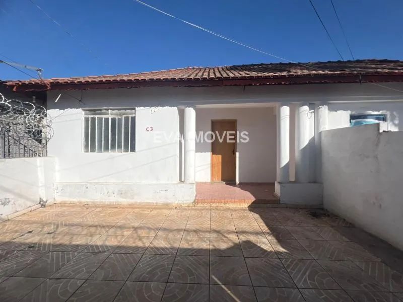 Imóvel com várias construções, bom para renda - Foto 2
