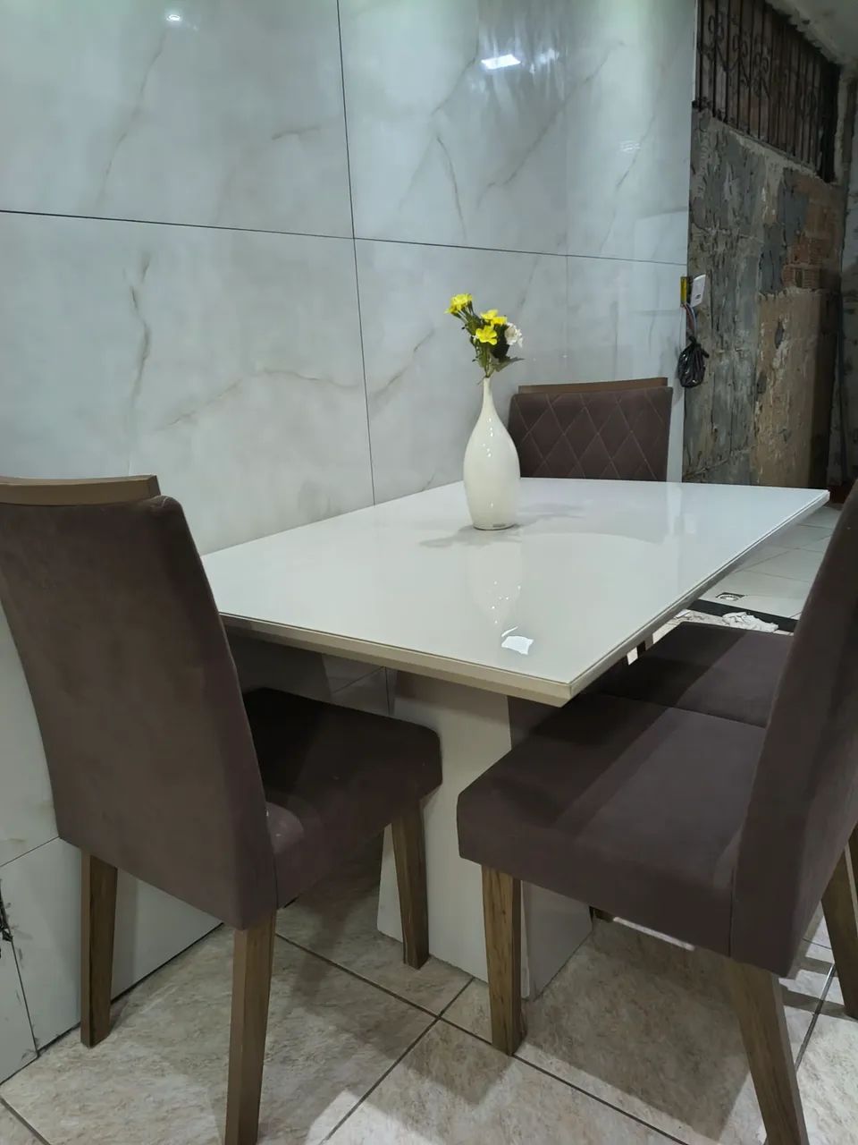 Mesa com 4 cadeiras  - Foto 4