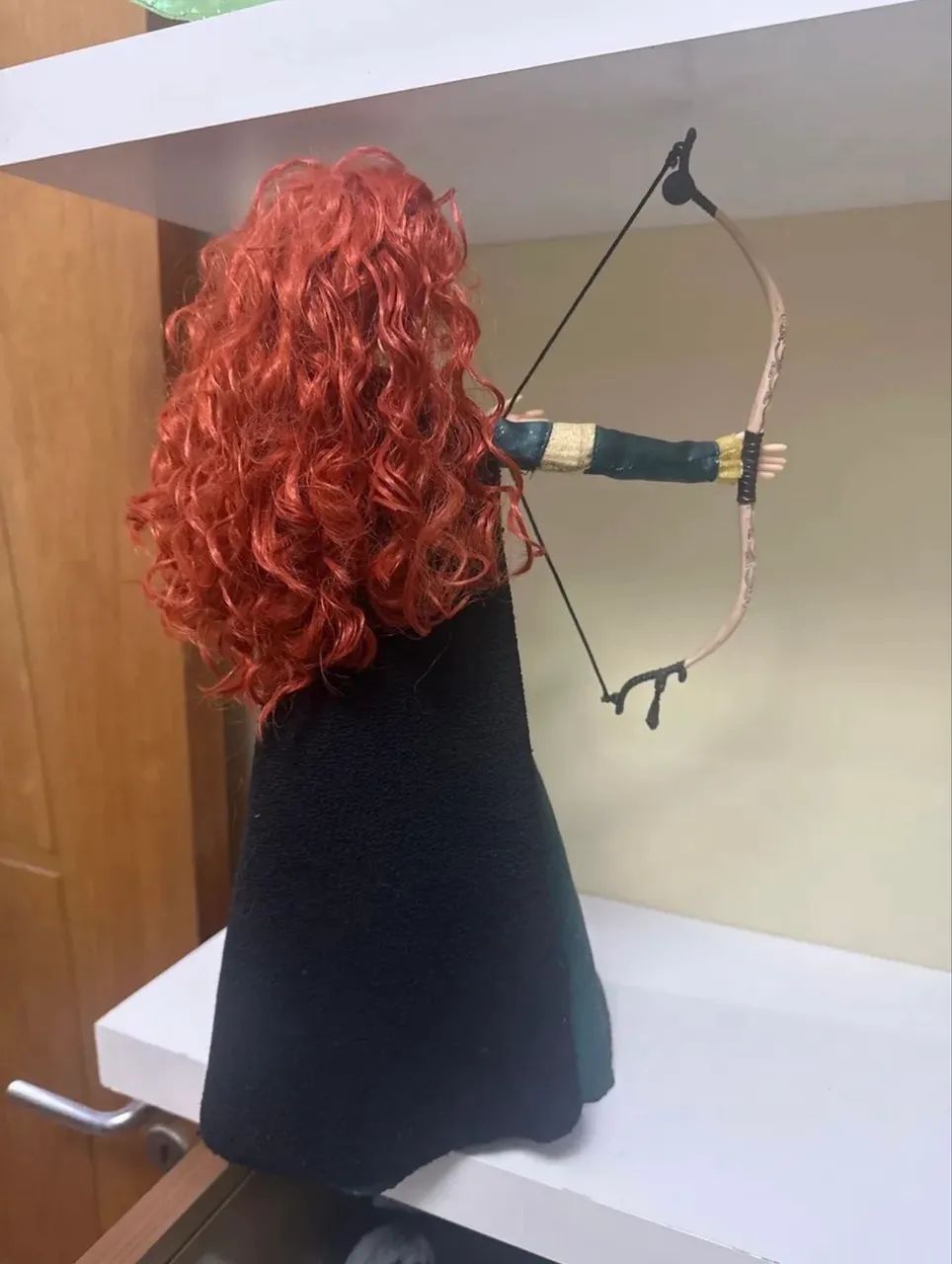 Combo de duas bonecas Disney 40 cm Merida e Anna - Foto 5