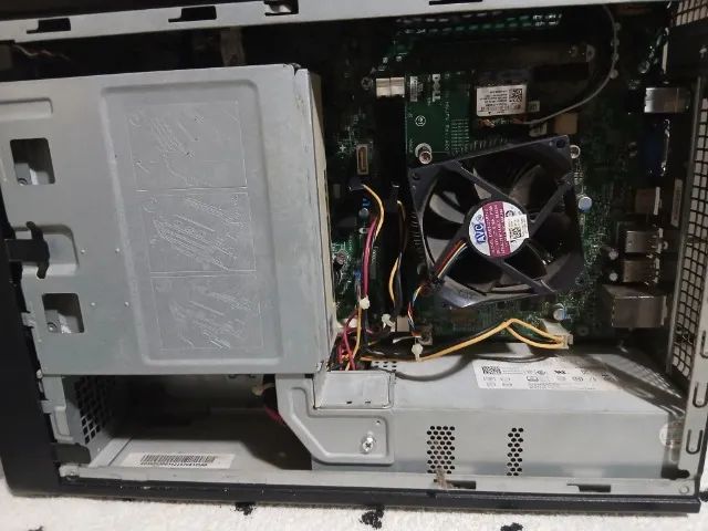 Dell Inspiron 14z Intel 10500 (placa Com Defeito) (Usado) - Foto 3