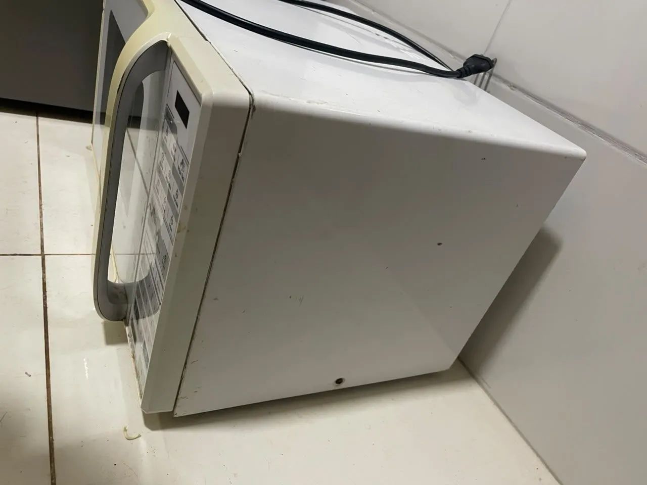 Microondas Midea Live 30L 220v - Foto 5