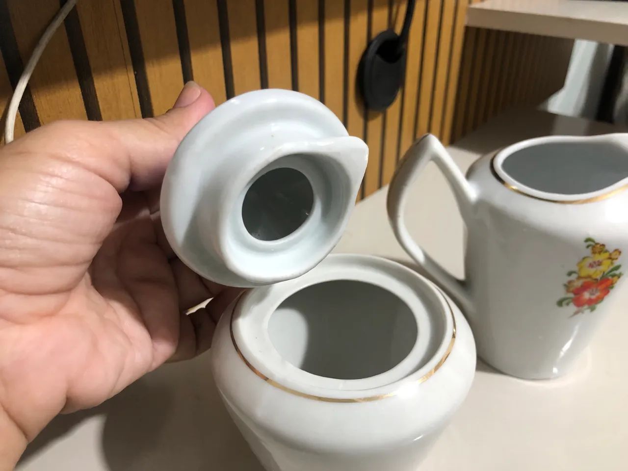Conjunto Açucareiro e Leiteira porcelana  - Foto 3