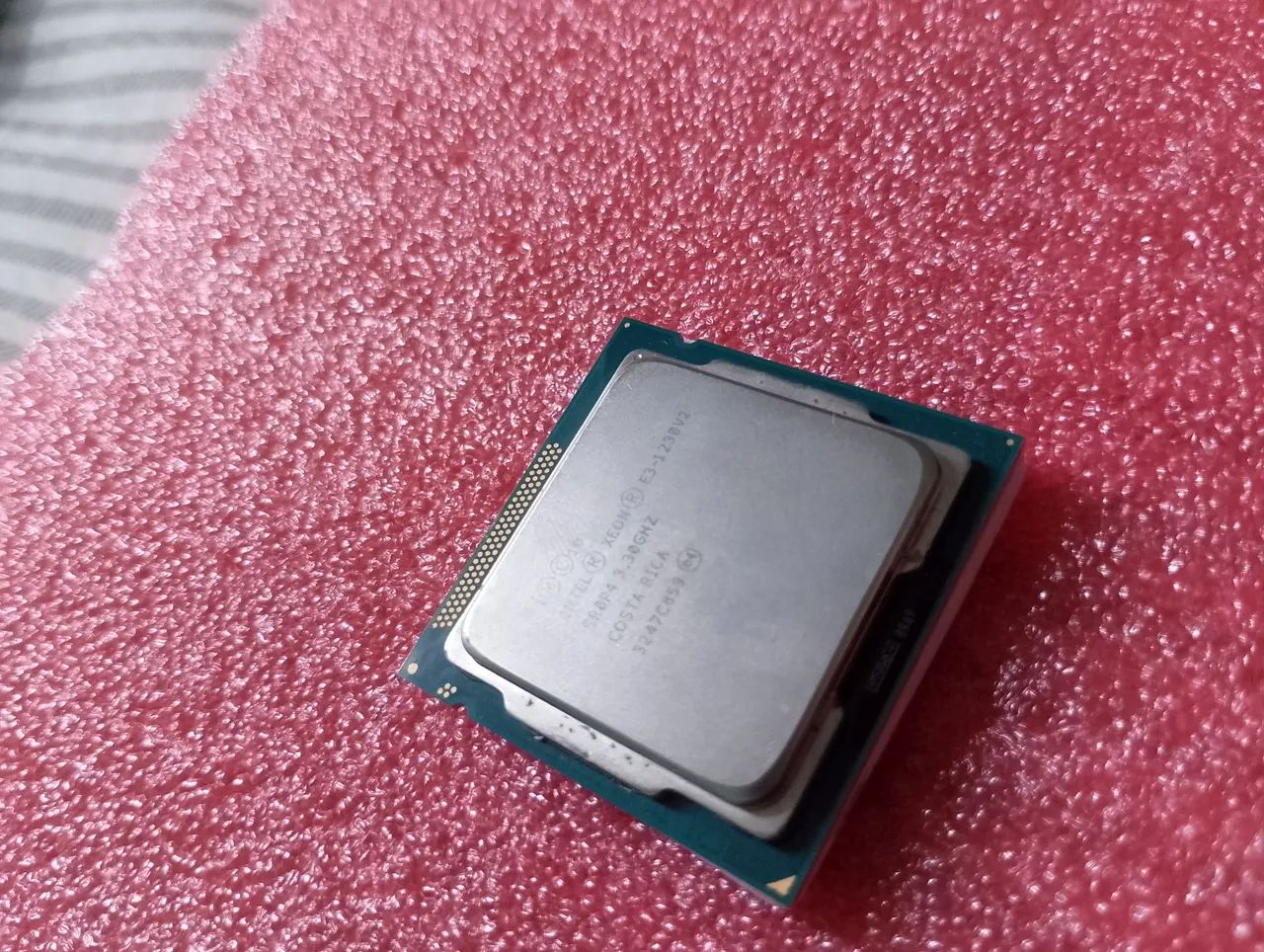 E3 1230v2 usado uma vez para teste