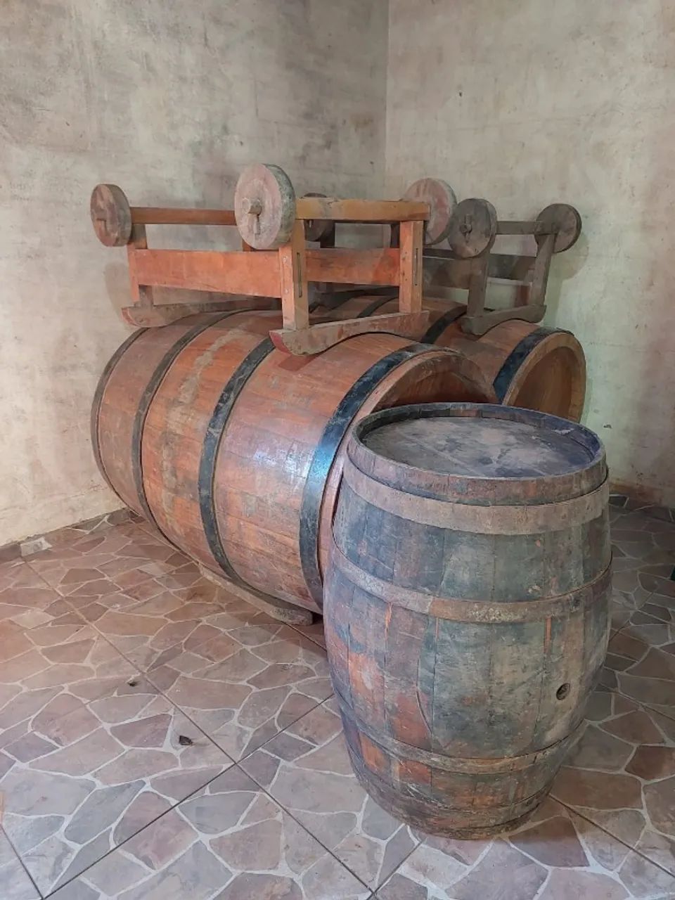 Pipas de vinho não mais fabricadas. - Foto 5