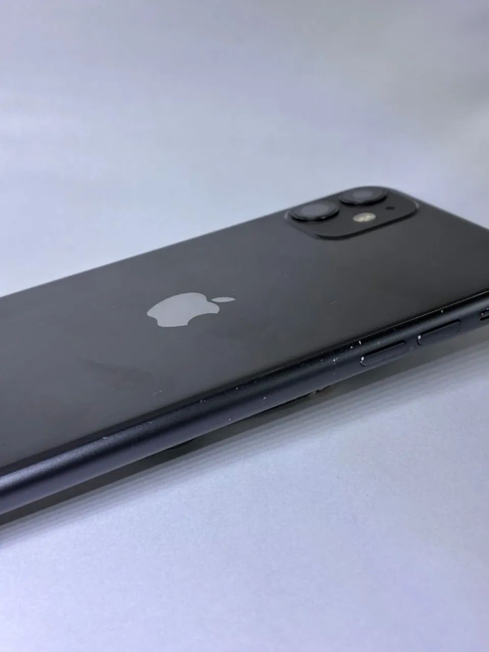 Carcaça iPhone 11 preta original retirada - Peças de Celular