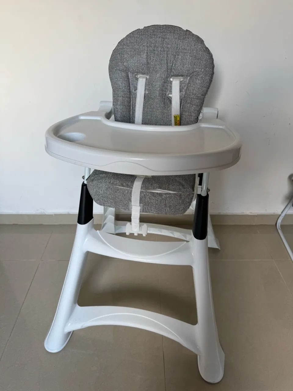 Cadeira de alimentação bebê Galzerano 
