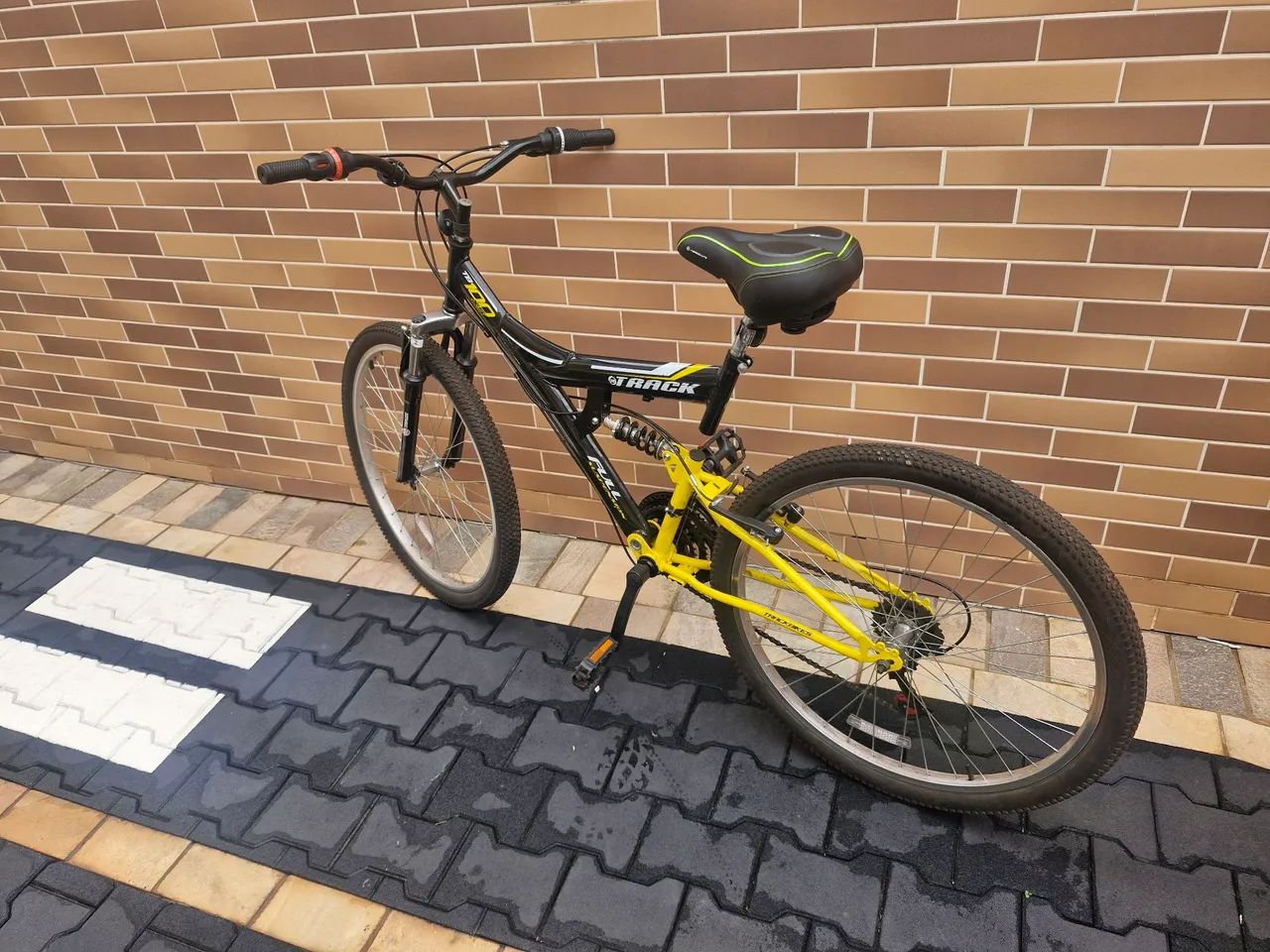 Bicicleta Mountain Bike Aro 26 - Foto 2