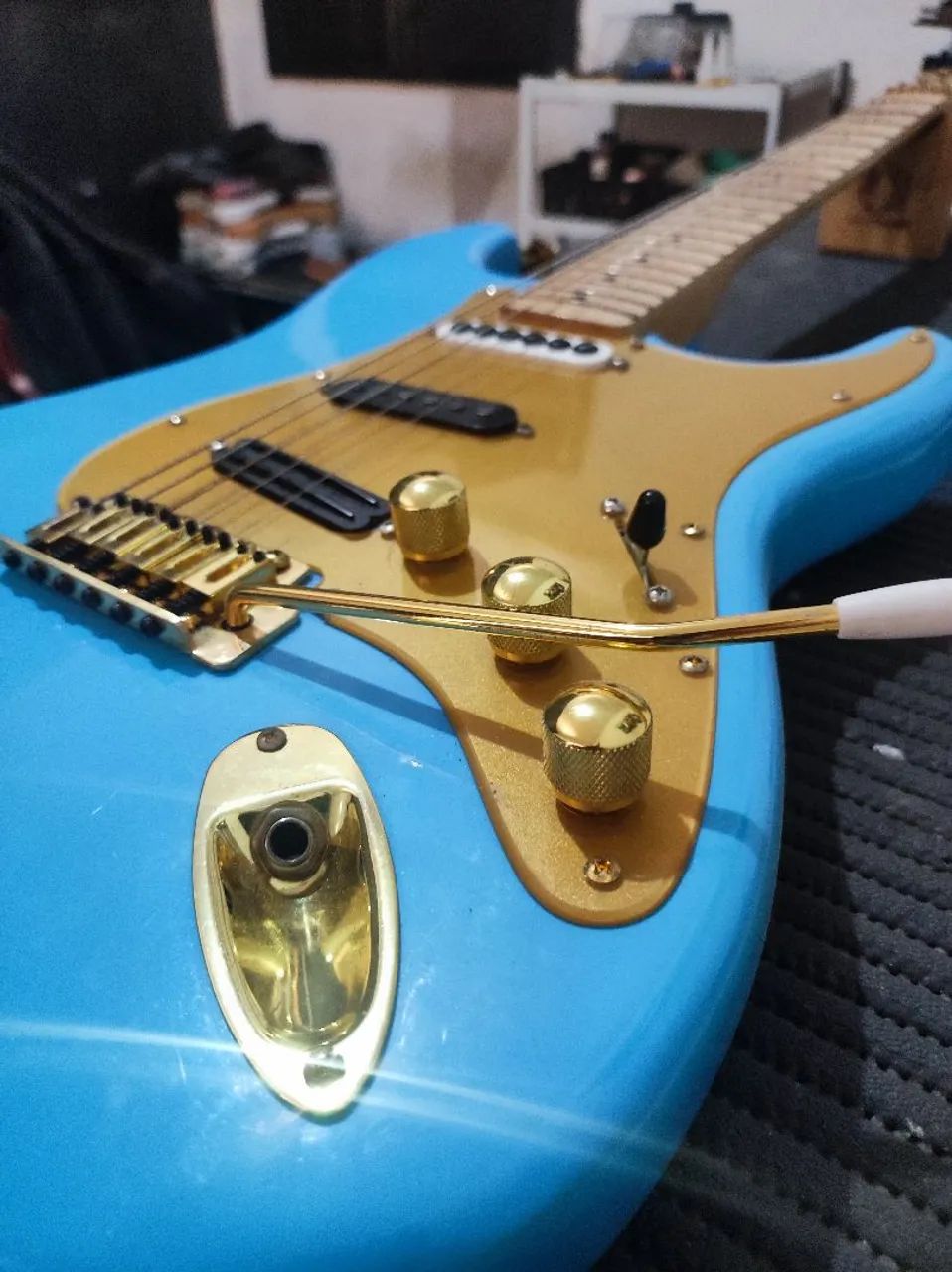 Guitarra strato custom Luthier  - Foto 4