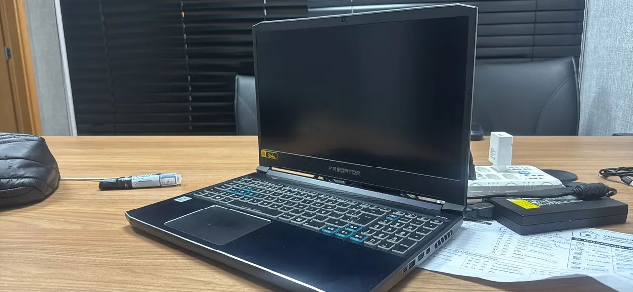 NOTEBOOK GAMER PREDATOR HELIOS 300 (COM DEFEITO)