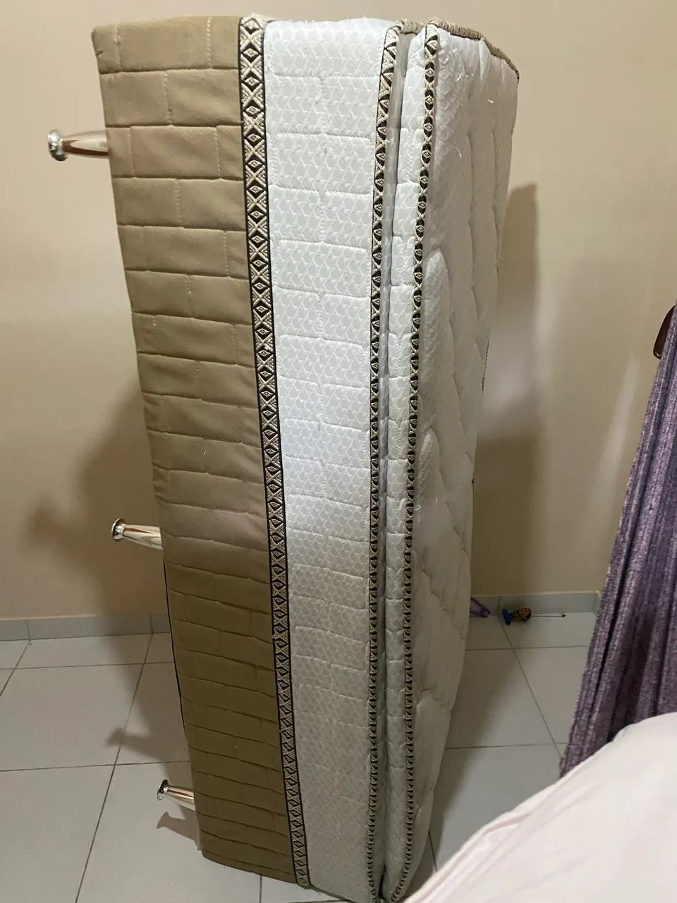 CAMA BOX DE SOLTEIRO ESTOFADA ? LINDA E CONSERVADA! - Foto 2