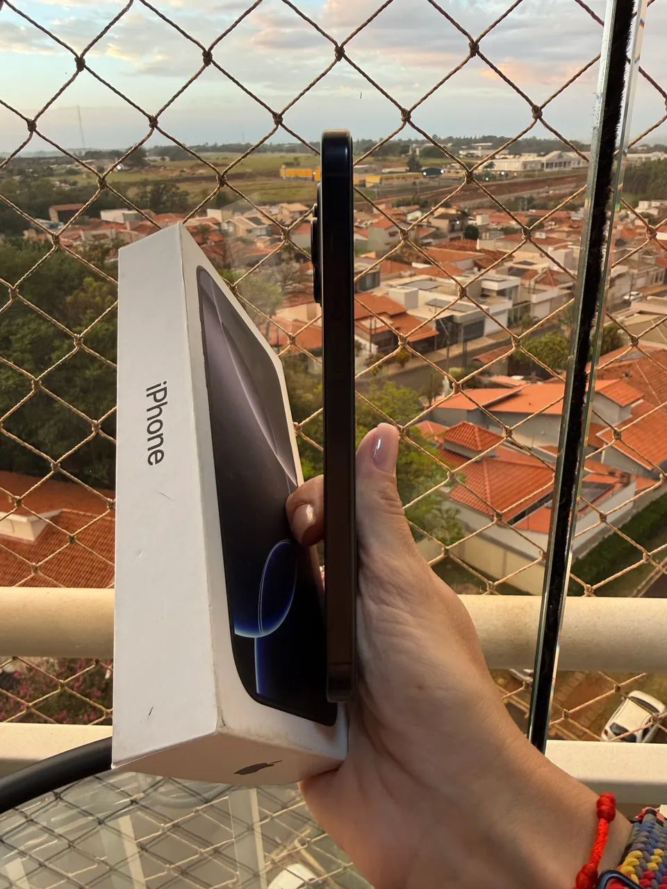 iPhone 16 Pro Max 256MB - Foto 3