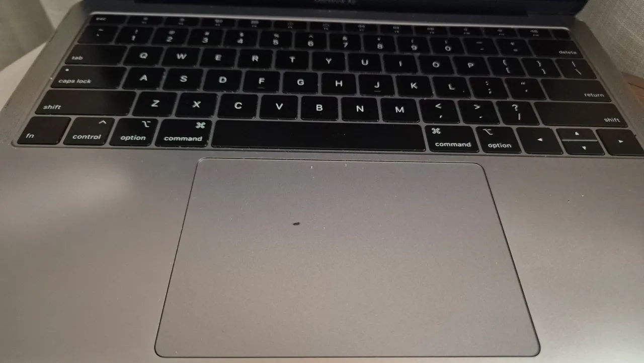 Retirada de peças: Macbook Air modelo 1932 13' - Foto 3