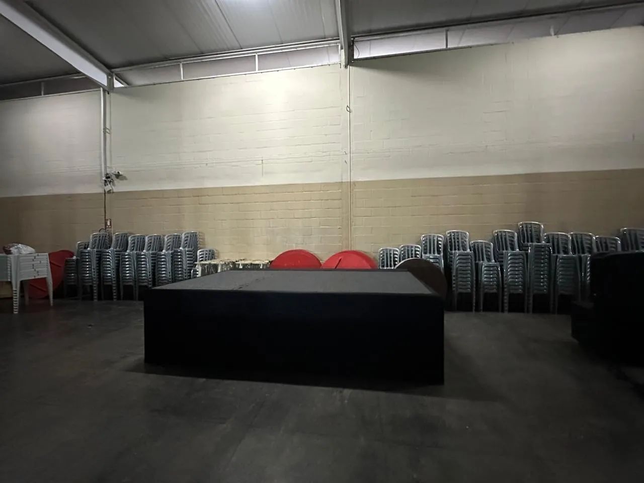 ALUGUE Palco 3x2x 70cm altura