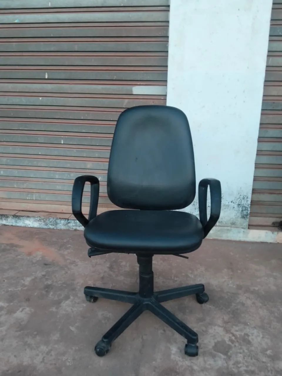 Cadeira de couro 