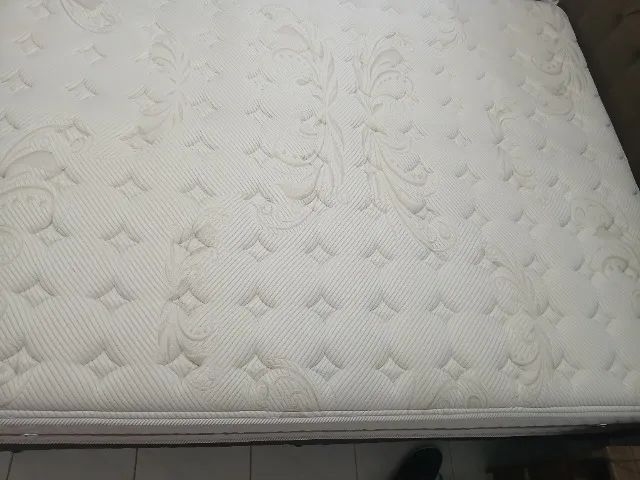 Cama Box Queen Size ecoflex usada (Base+colchão) - Foto 5