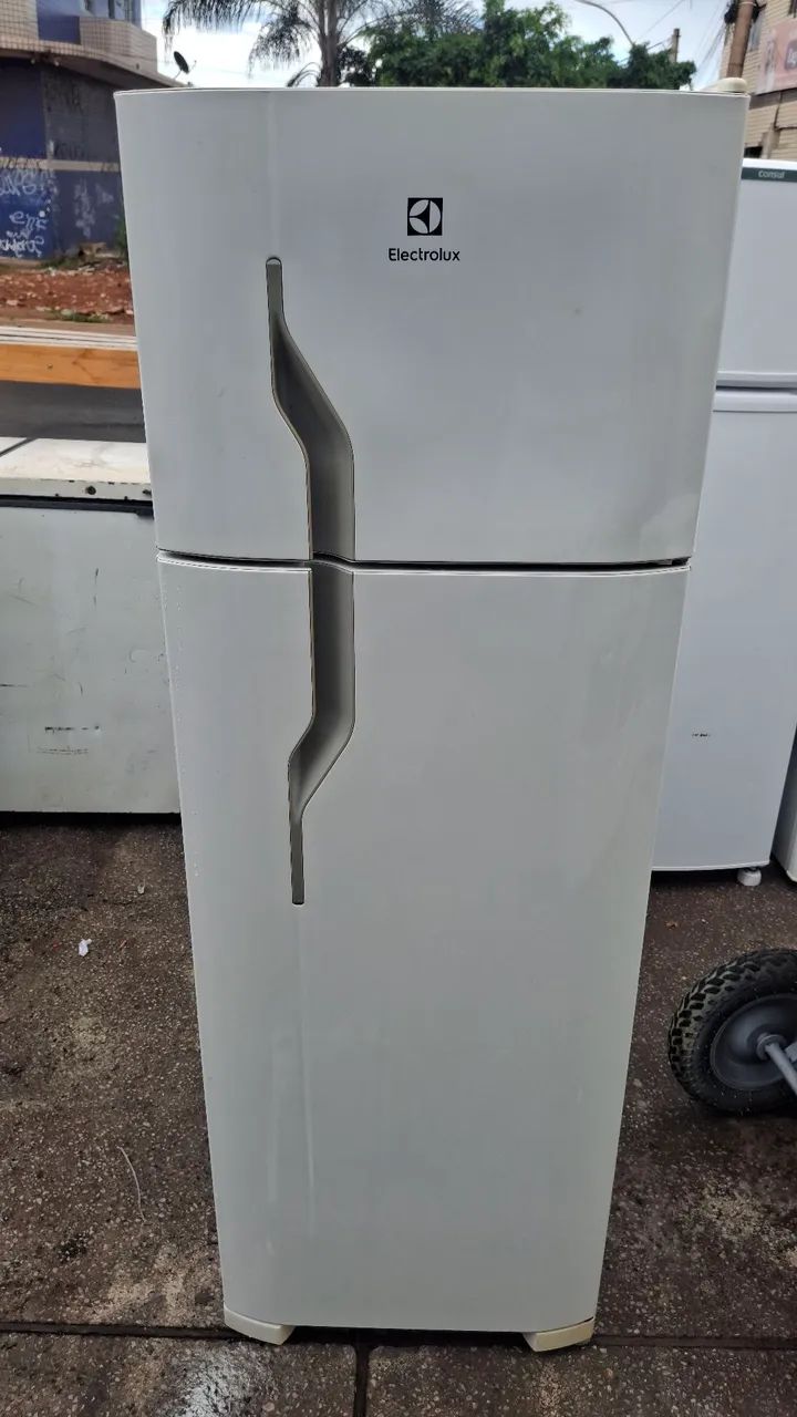 GELADEIRA ELECTROLUX DUPLEX DGELO SEMI-NOVA 