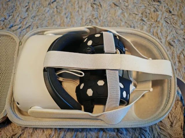 Meta Quest 2 (Oculus) - Óculos de Realidade Virtual com 2 controles, funciona sem PC - Foto 2