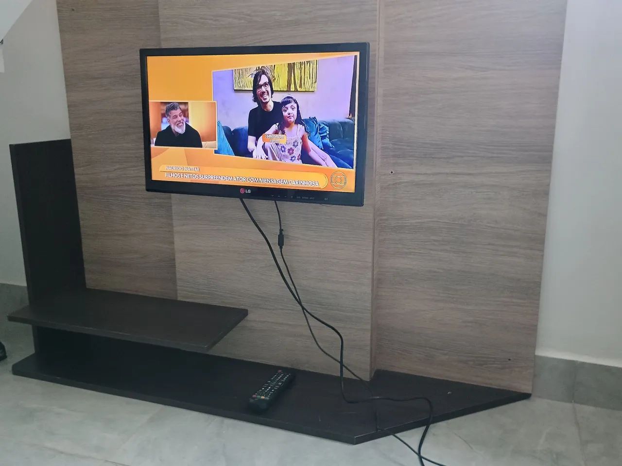 Painel com tv