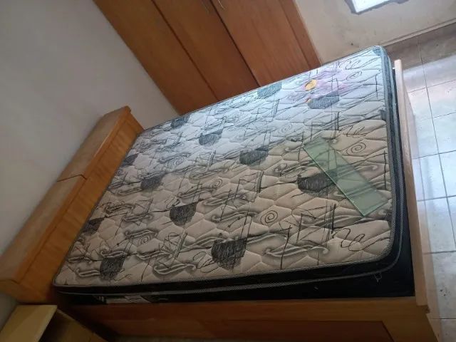cama em madeira + colchão - Foto 3