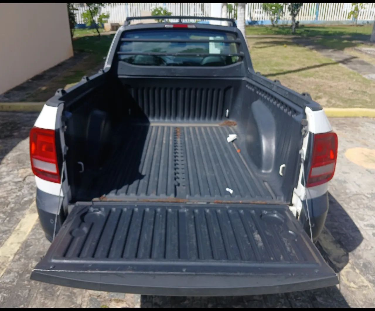 Volkswagen Saveiro Robust 1.6 Total Flex 16V 2023 - Foto 4