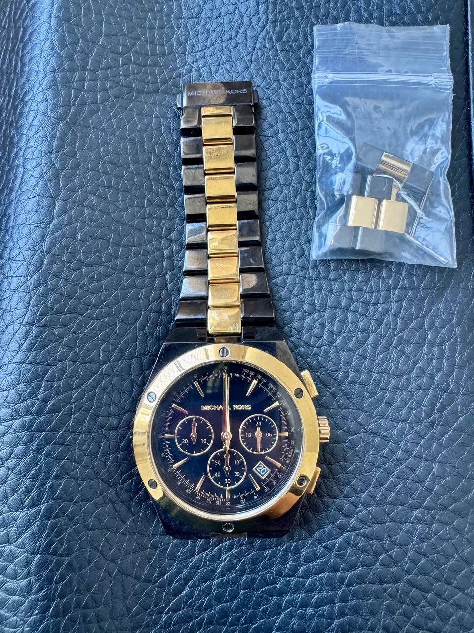 Relógio Michael Kors Original Preto e Dourado - Cronógrafo