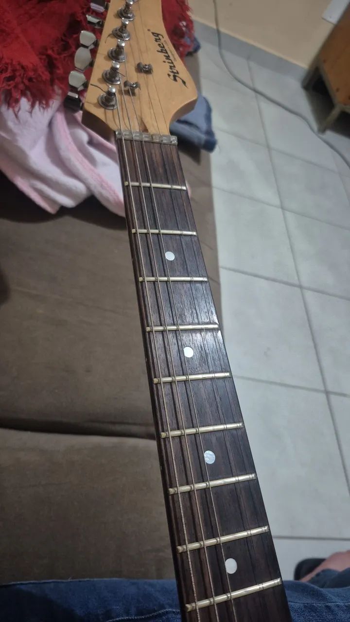 Guitarra - Foto 2