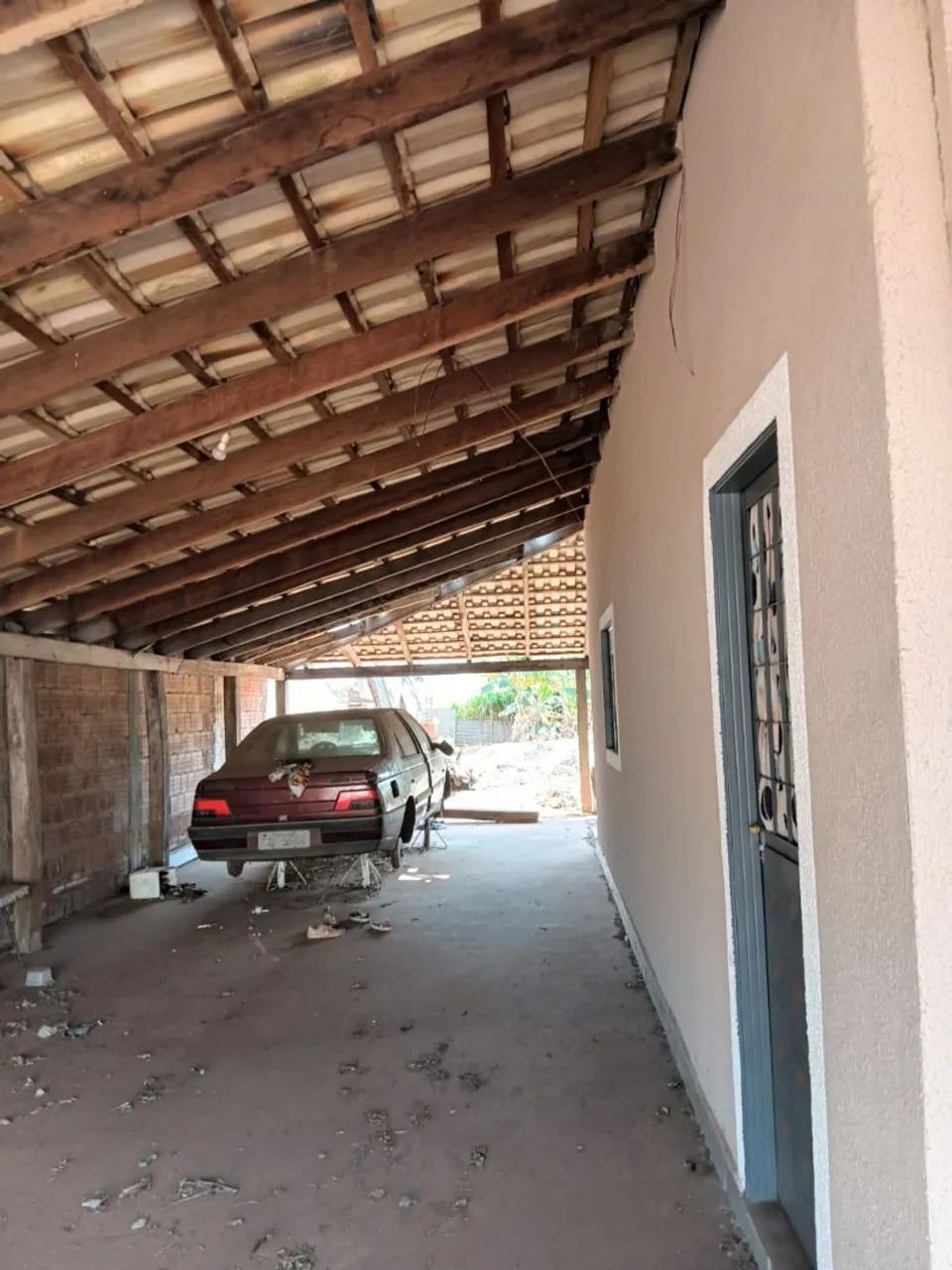 Vende-se casa