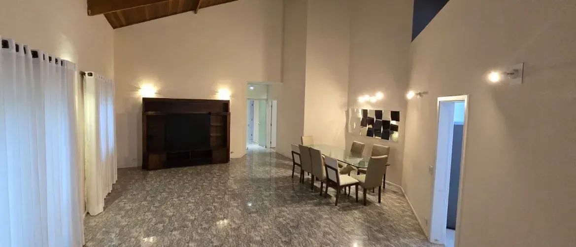 Belissima casa térrea com 4 dormitórios sendo 3 suítes piscina aquecida - Foto 2