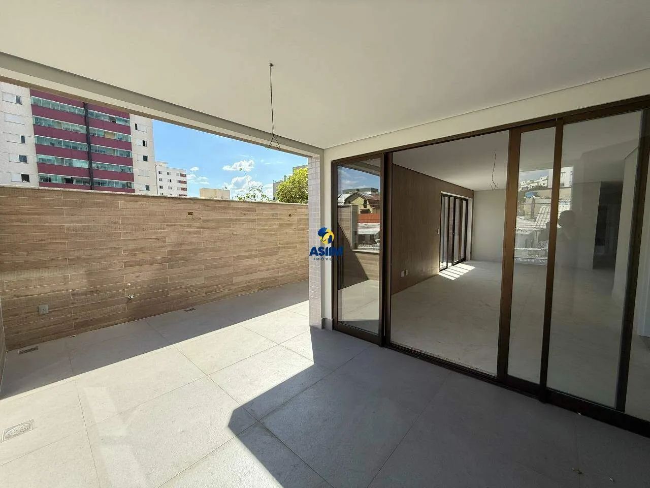ÁREA PRIVATIVA 4 QUARTOS COM SUÍTE MASTER NO BAIRRO JARAGUÁ  250m² - Foto 2