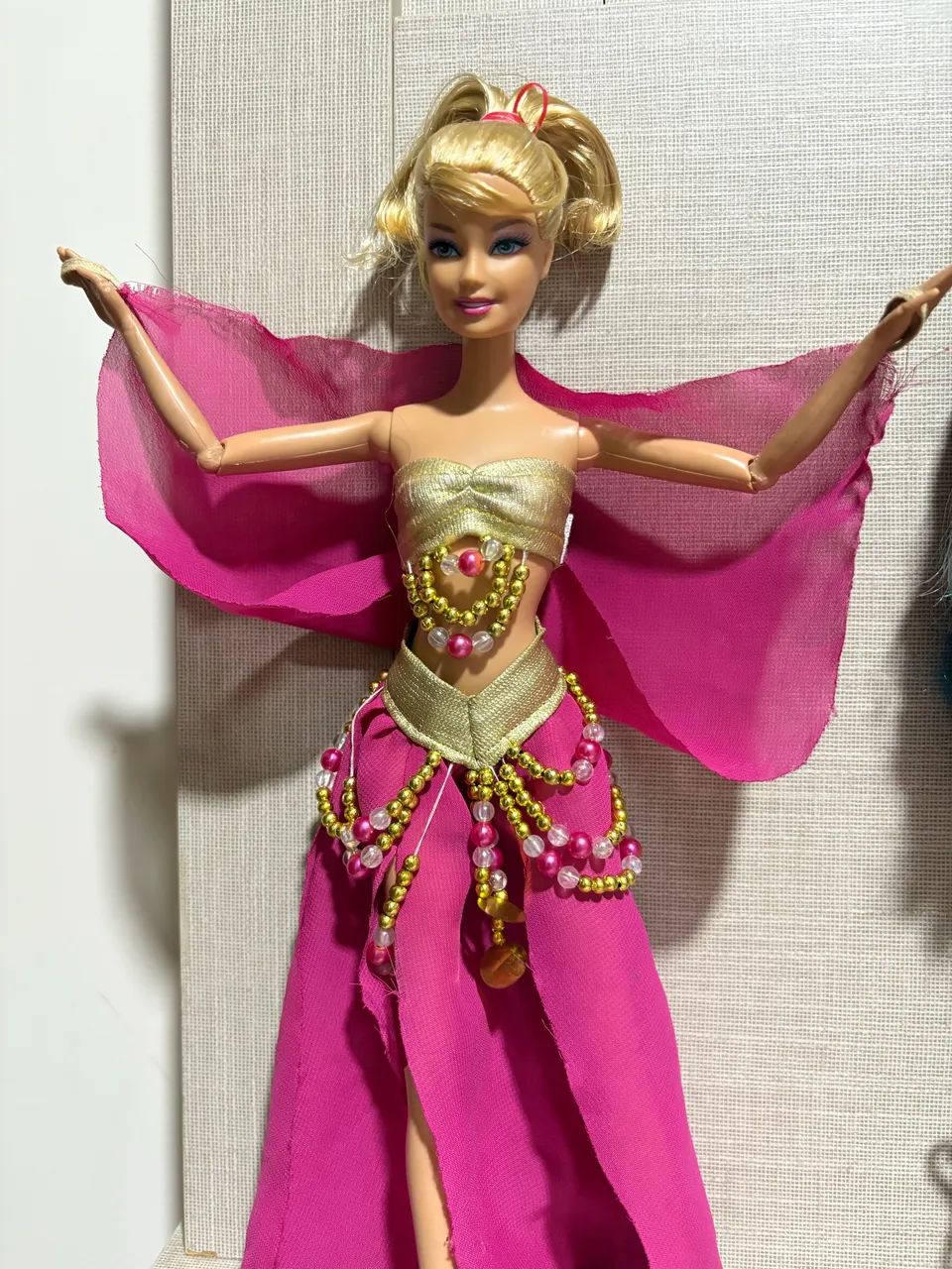 Boneca Barbie articulada 
