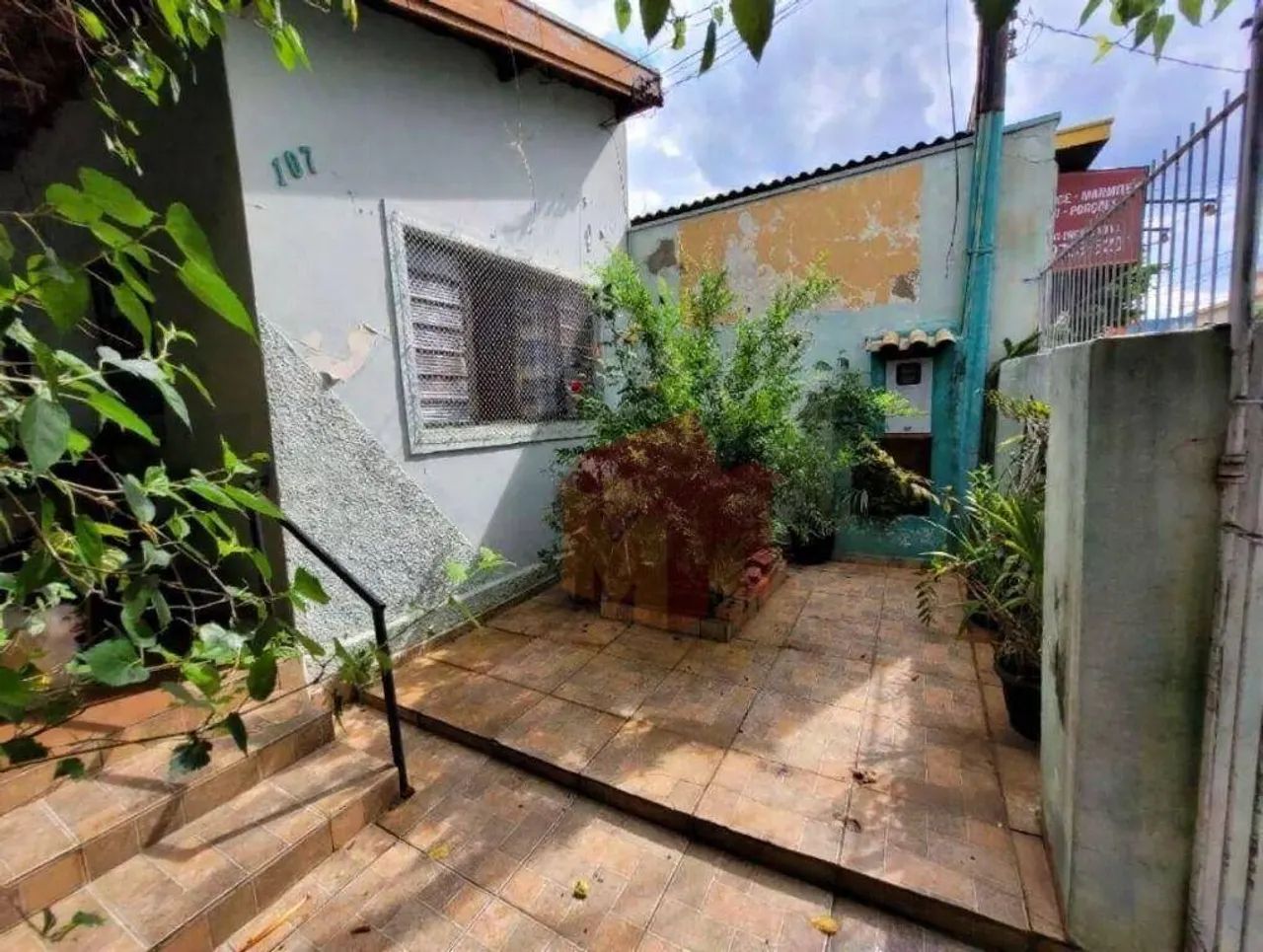 Casa com terreno de 325m², podendo ser COMERCIAL no Centro de Sumaré/SP - Foto 2