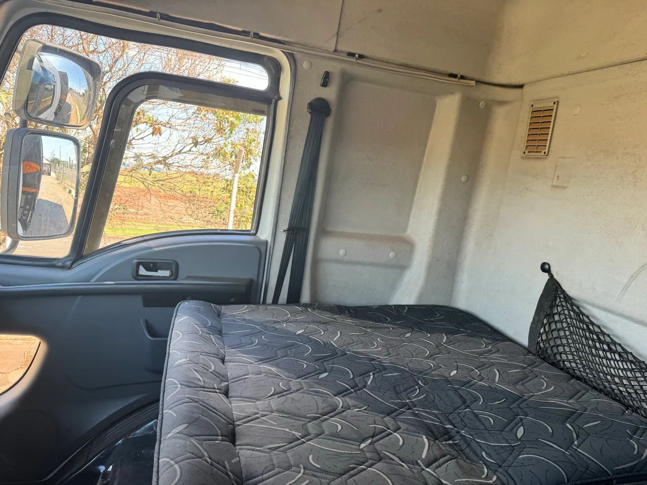 Ford cargo 2429 4 eixo - Foto 5