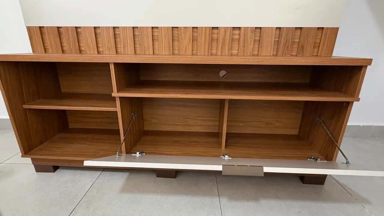 Rack para TV até 55? | Madeira e Off-White | Excelente Estado - Foto 2