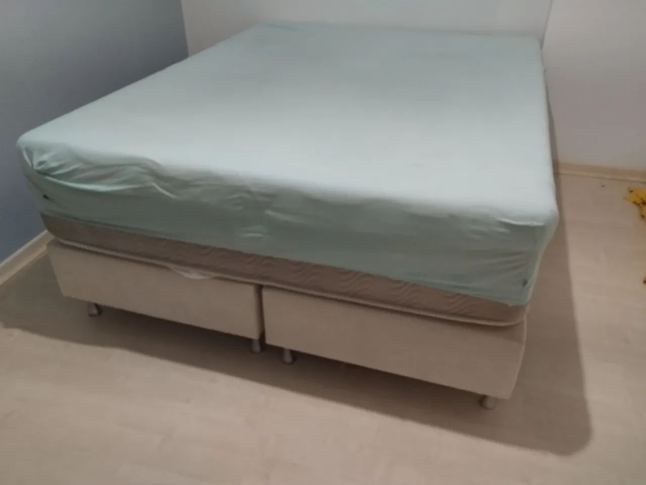 Cama Queen 