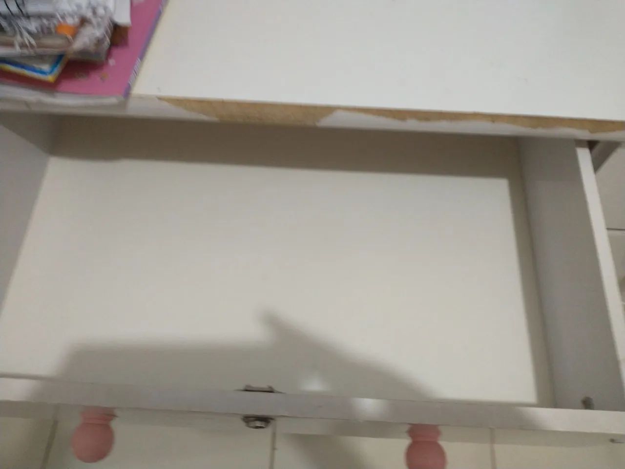 Cômoda madeira MDF 8 gavetas  - Foto 3