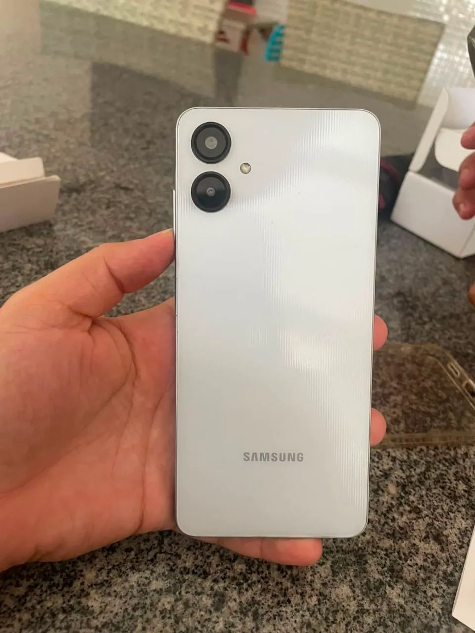 Celular Samsung A06 128 gigas 