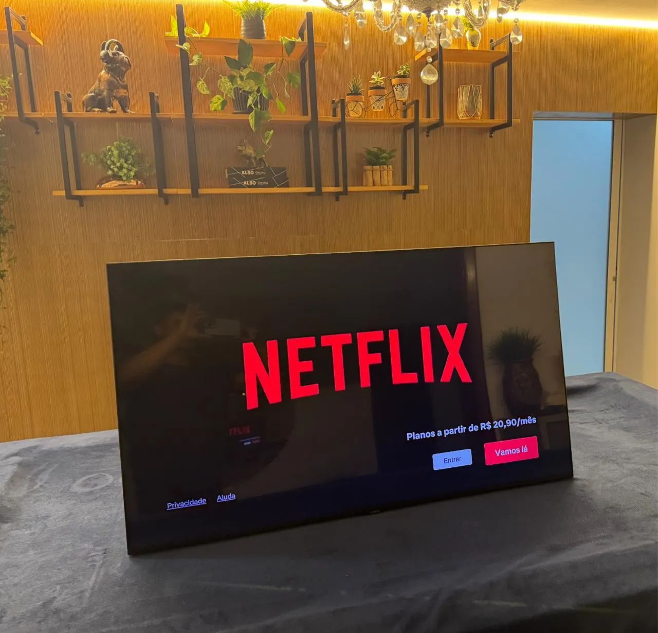 SMART TV SAMSUNG 55 4K - BLUETHOOTH - PEQUENOS DETALHES