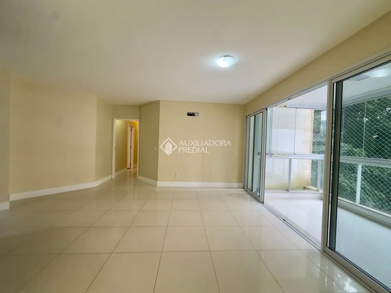 Apartamento semi mobiliado na Trompowsky - Foto 5