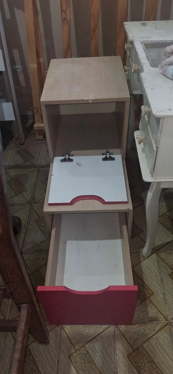 Escada com gaveteiro a venda