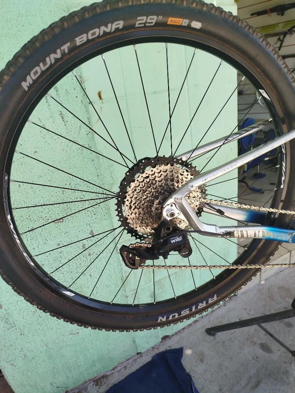 Bicicleta MTB aro 29 - Foto 2
